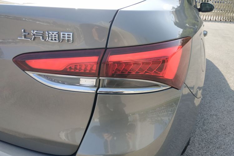 别克 英朗 2018款 18T 自动精英型车身外观6011