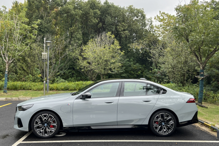 宝马i5(进口) 2024款 xDrive M60车身外观6003