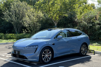 鸿蒙智行 智界R7 2024款 纯电 736km UItra