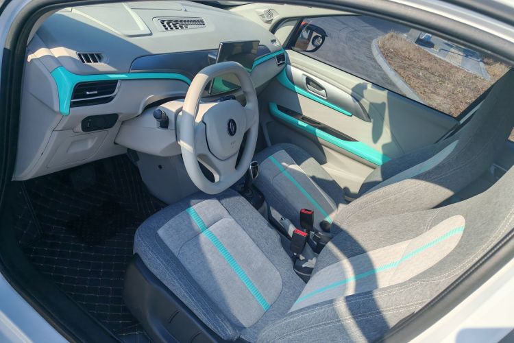 江铃集团新能源 易至EV3 2023款 青春版 320KM 舒适型中控内饰7002