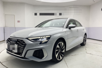 奥迪A3 2024款 A3L Limousine 35 TFSI 时尚运动型