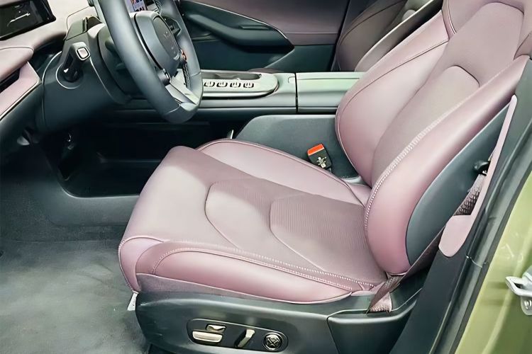 小米汽车 小米SU7 2024款 四驱超长续航高阶智驾Max版中控内饰7003