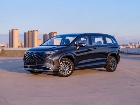 现代 库斯途 2024款 270TGDi LUX 尊贵版