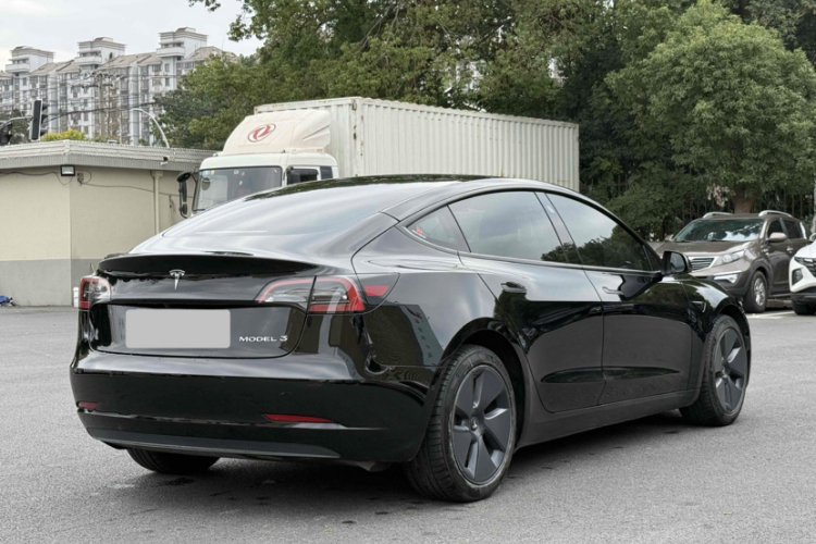 特斯拉 Model 3 2022款 后轮驱动版车身外观6005
