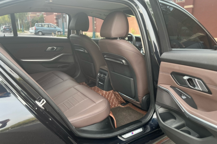 宝马3系 2020款 320Li M运动套装中控内饰7006