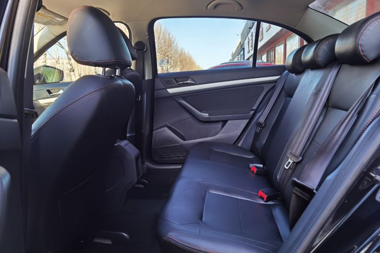 大众 朗逸 2017款 1.6L 手动风尚版中控内饰7004