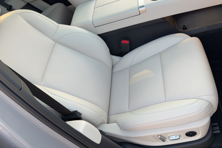 理想汽车 理想L6 2025款 Pro 智能焕新版局部细节41