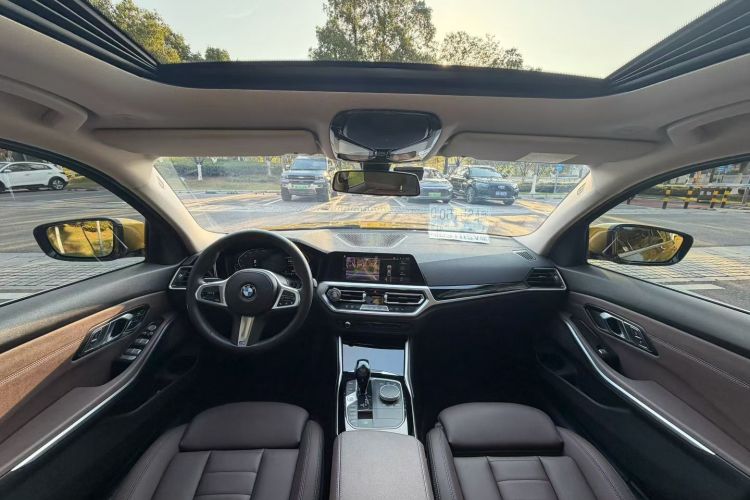 宝马3系 2020款 320Li M运动套装中控内饰7005