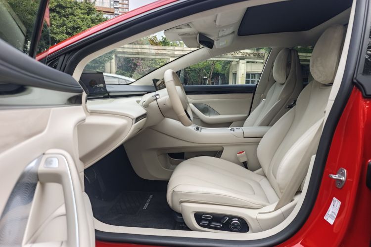 鸿蒙智行 智界S7 2025款 785km Ultra中控内饰7005