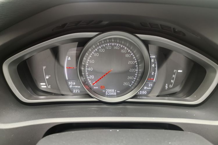 沃尔沃V40 2018款 T3 智雅版中控内饰15