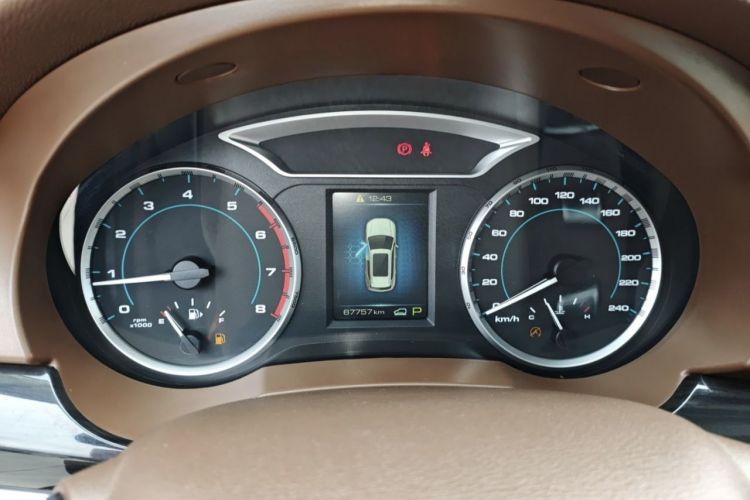 哈弗H7 2016款 蓝标H7 2.0T 自动豪华型中控内饰15