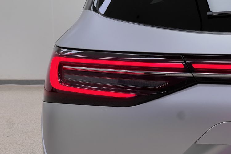 鸿蒙智行 问界M7 2024款 1.5T 智驾四驱Max版 5座车身外观6010