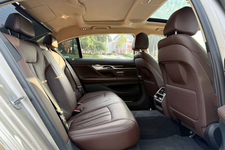 宝马7系 2017款 730Li 豪华型中控内饰7007