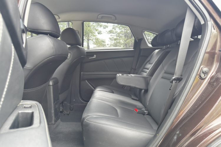 纳智捷 优6 SUV 2017款 1.8T 科技超值型局部细节9015