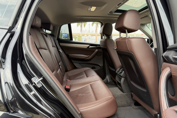 宝马X4 2016款 xDrive20i M运动型中控内饰7014