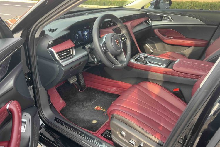 红旗H5 2024款 2.0T 自动智联旗畅版中控内饰7004