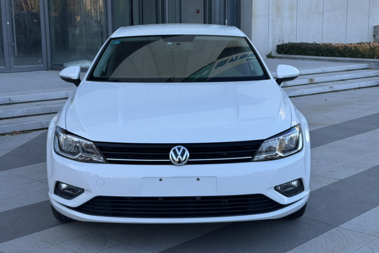 大众 凌渡 2018款 230TSI 手动风尚版车身外观6004