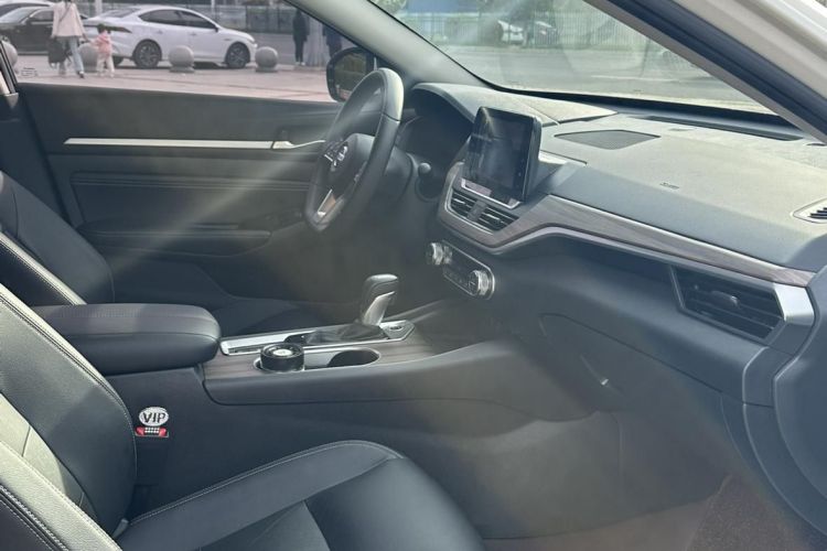 日产 天籁 2021款 2.0L XL 舒适版中控内饰7006