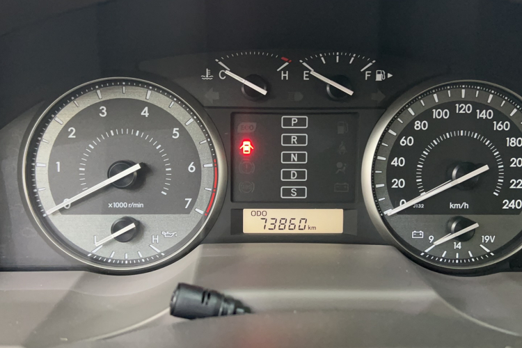 丰田 兰德酷路泽（平行进口）中控内饰15