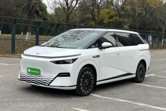 小鹏X9 2025款 740超长续航 Max