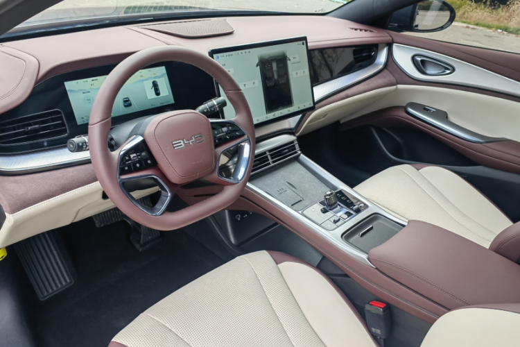 比亚迪 海豹07 DM-i 2025款 DM-i 1.5L 125km 豪华型中控内饰7009