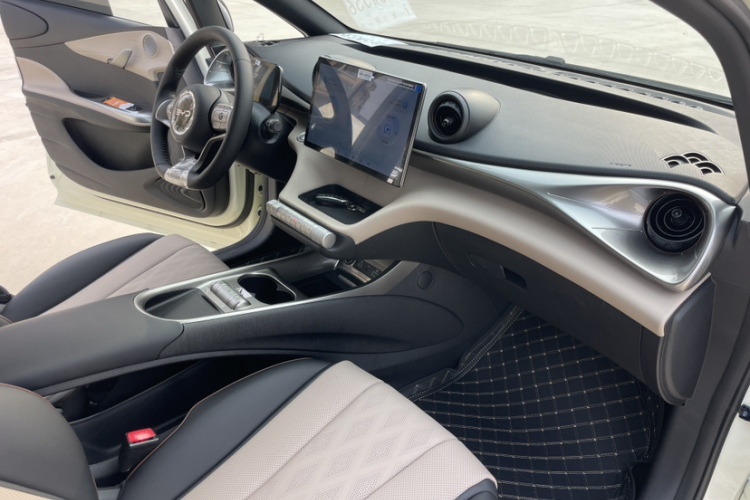 比亚迪 海豚 2025款 420km 自由版车身外观6002