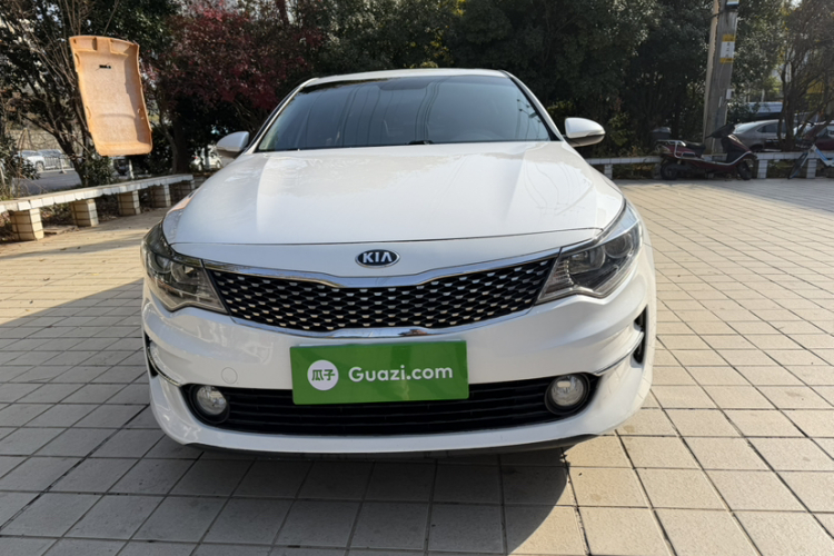 起亚K5 2016款 2.0L 自动LUX车身外观6006