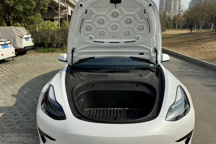 特斯拉 Model 3 2021款 改款 标准续航后驱升级版 3D1局部细节24
