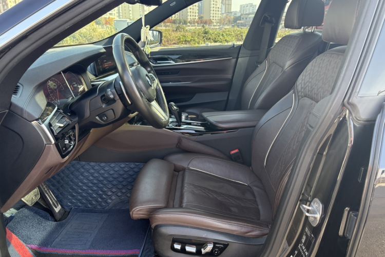 宝马6系GT 2019款 630i M运动大旅行家版局部细节19