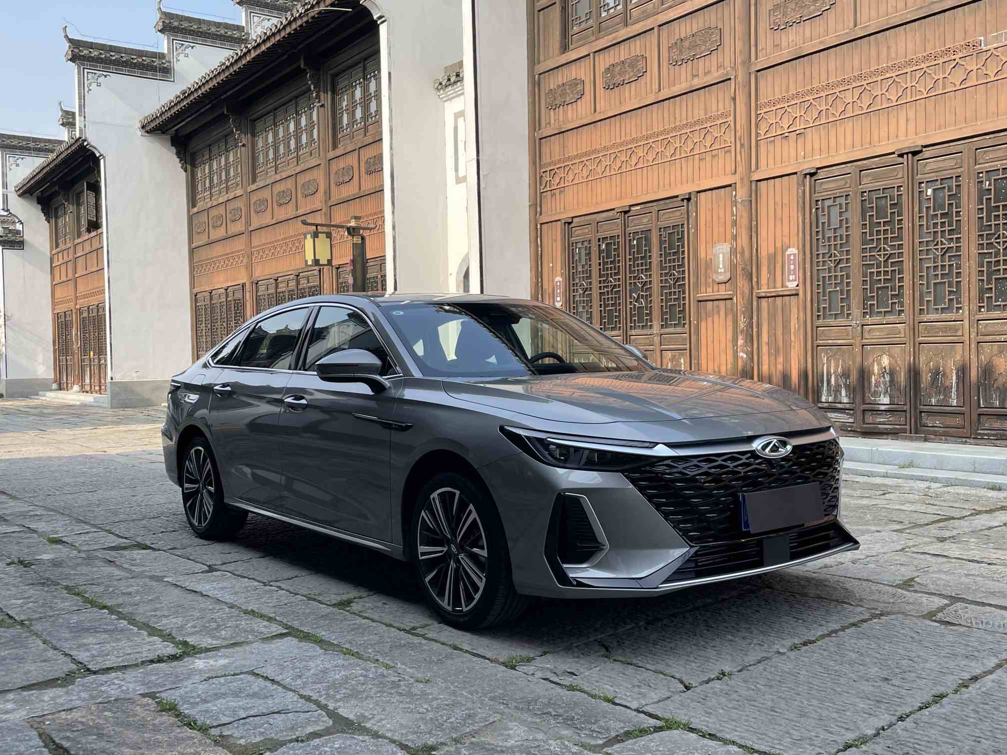 奇瑞 艾瑞泽8 2024款 1.6T DCT智(3)