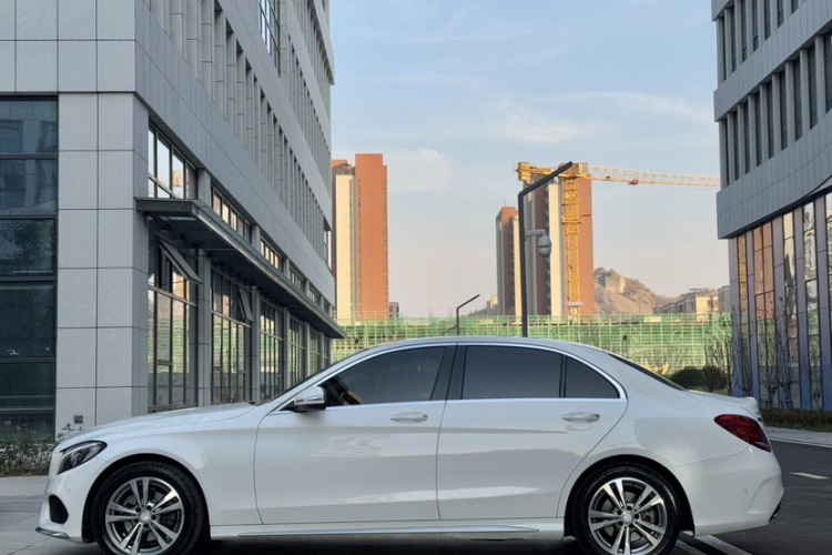 奔驰C级 2017款 C 200 L 运动版车身外观6009