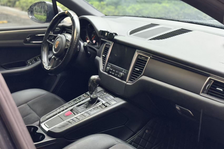 保时捷 2017款  Macan 2.0T中控内饰7007