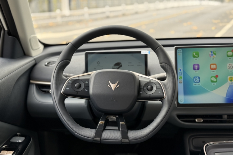 ARCFOX极狐 极狐T1 2025款 425 PRO中控内饰7004