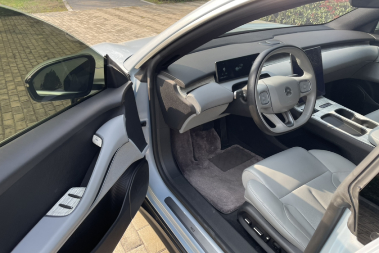 蔚来ET5T 2023款 75kWh Touring中控内饰7004
