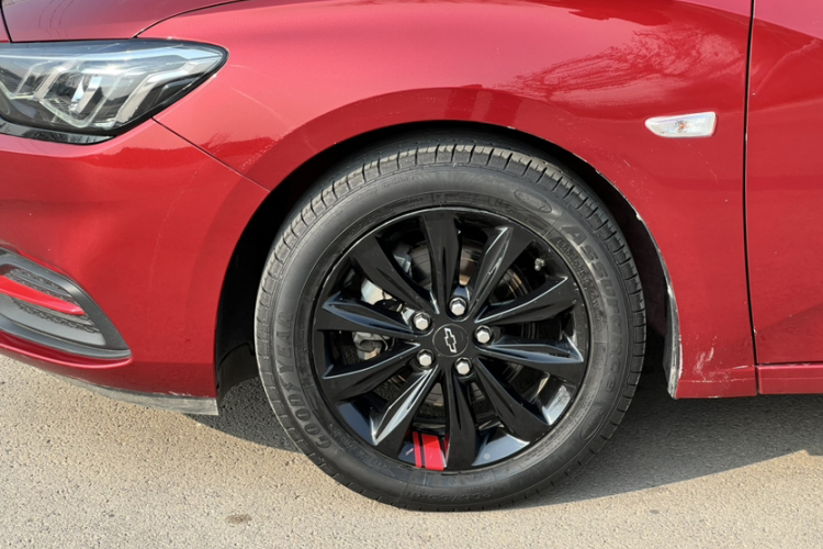 雪佛兰 科鲁泽 2019款 Redline 320T 双离合爽快版 国VI车身外观6002