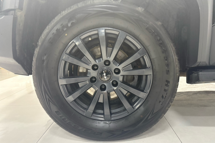 方程豹 豹5 2023款 探索版车身外观6006