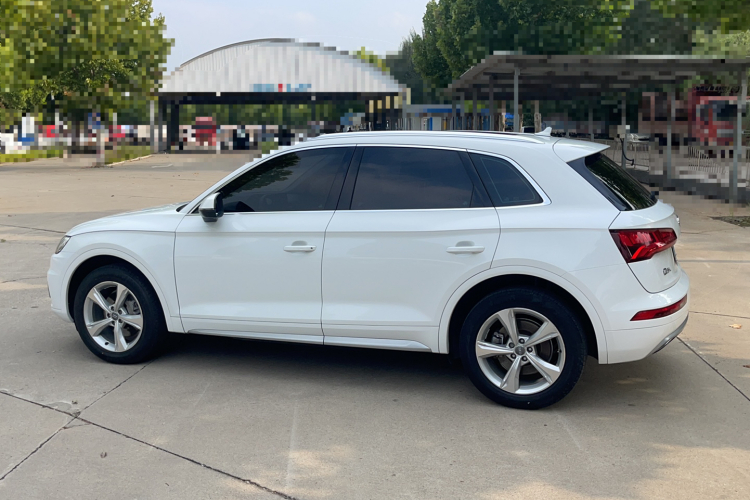 奥迪Q5L 2020款 改款 40 TFSI 荣享进取型车身外观6005