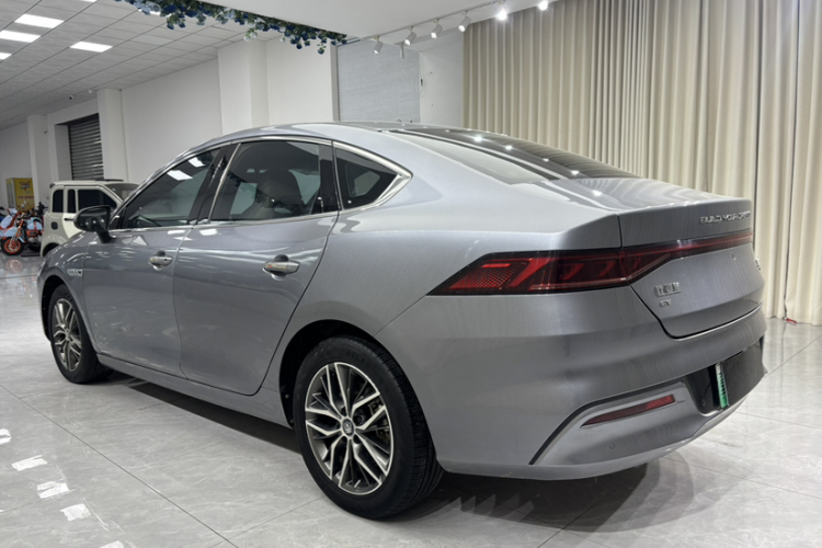 比亚迪 秦PLUS 2021款 EV 500KM 豪华型车身外观6004