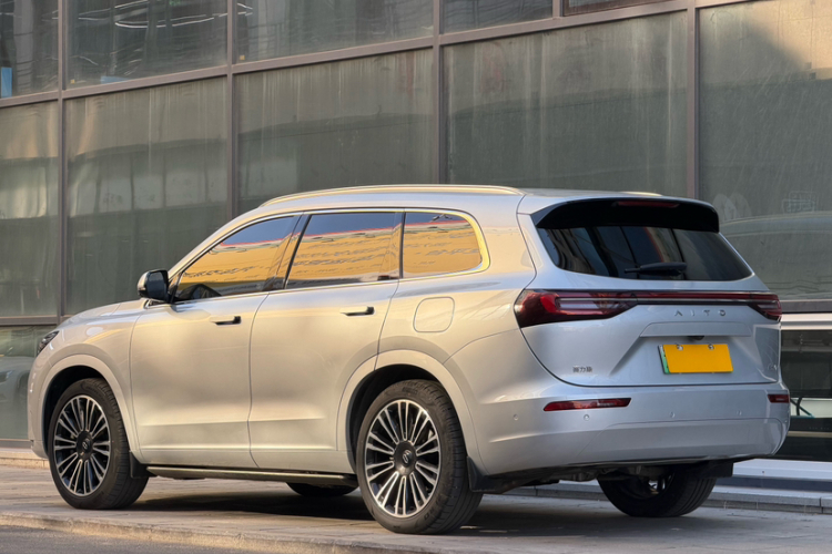 鸿蒙智行 问界M7 2024款 1.5T 四驱Plus版 5座车身外观6002