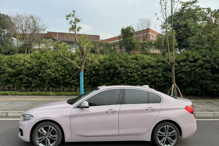 宝马1系 2018款 118i 运动型车身外观6009