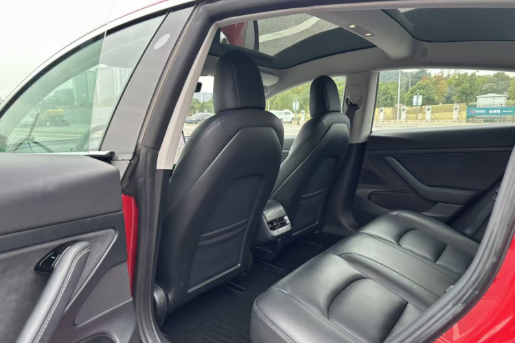 特斯拉 Model 3 2020款 改款 标准续航后驱升级版中控内饰7006