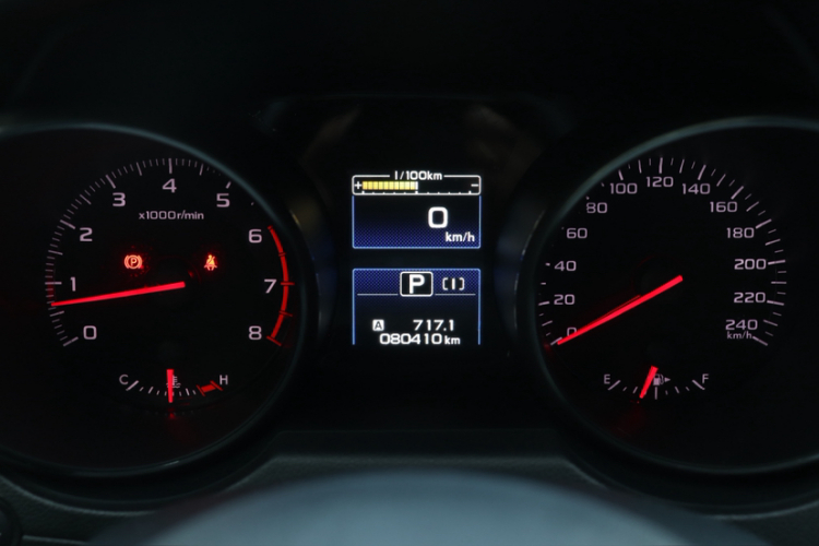 斯巴鲁 力狮 2020款 改款 2.5i 全驱风尚版中控内饰15