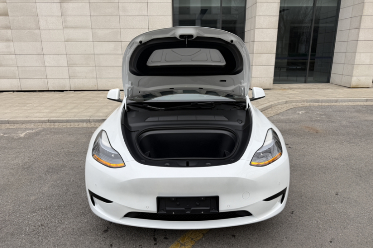 特斯拉 Model Y 2023款 后轮驱动版车身外观6006