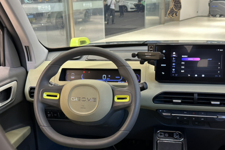 吉利银河 2024款 200km 熊猫骑士局部细节14