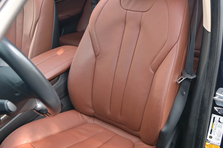 宝马X5（平行进口）中控内饰7005