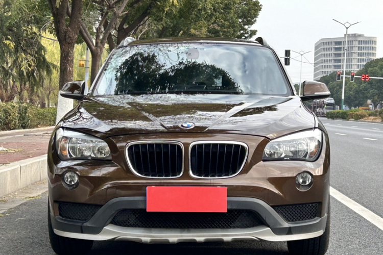 宝马X1 2014款 sDrive18i 时尚型车身外观6001