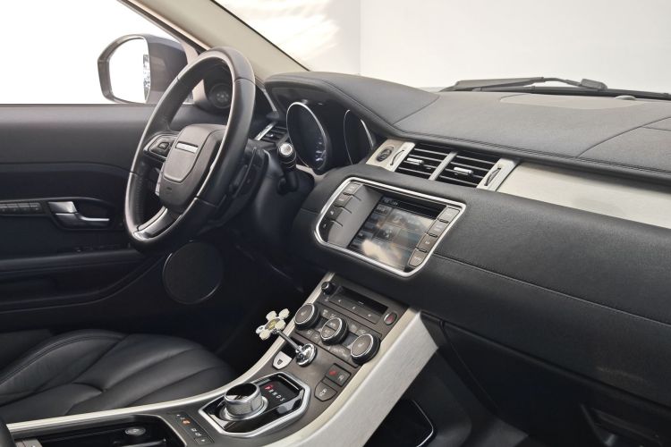 路虎 揽胜极光 2015款 2.0T 五门智耀版中控内饰7002