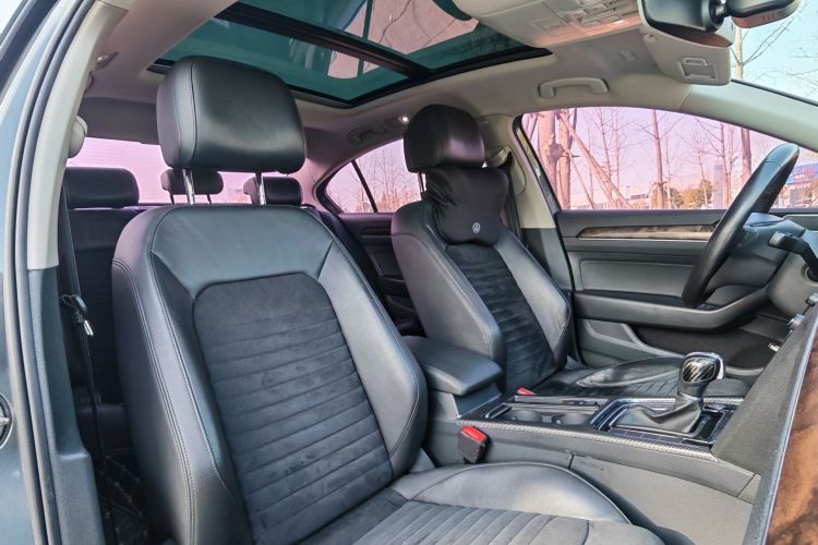 大众 迈腾 2017款 380TSI DSG 豪华型中控内饰7015