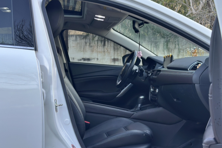 马自达 阿特兹 2018款 2.5L 蓝天运动版 国VI中控内饰7009