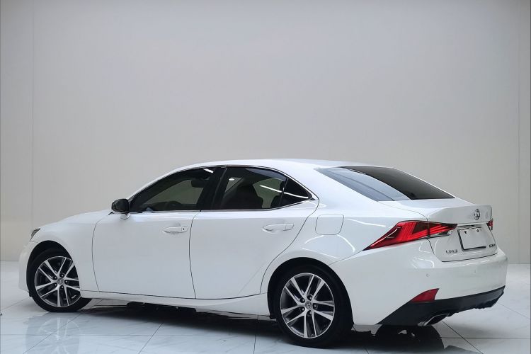 雷克萨斯IS 2017款 300 锋尚版车身外观6006